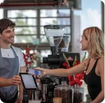 tap-to-pay-customer-feedback-in-cafe-2